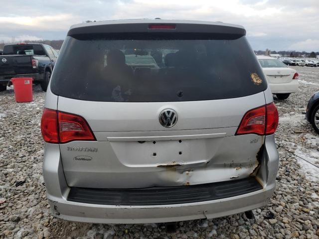 2009 Volkswagen Routan SE