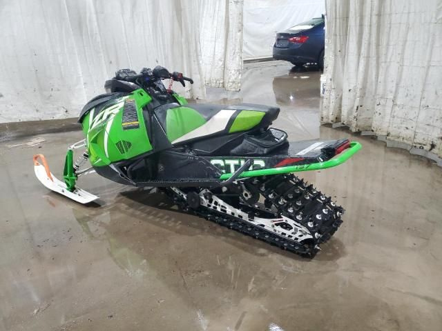 2017 Arctic Cat ZR9000