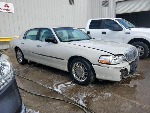 2006 Lincoln Town Car Signature Limited