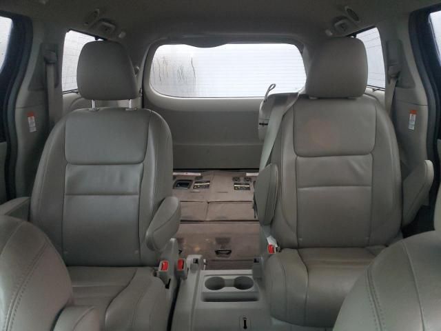 2015 Toyota Sienna XLE