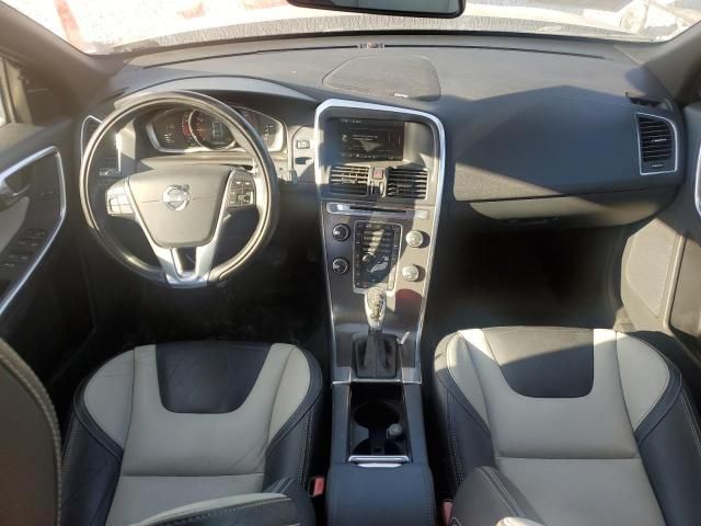2015 Volvo XC60 T5 Platinum