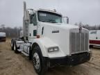 2003 Kenworth Construction T800