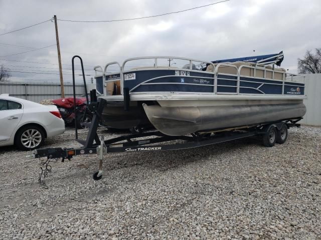 2019 Sun Tracker Boat With Trailer
