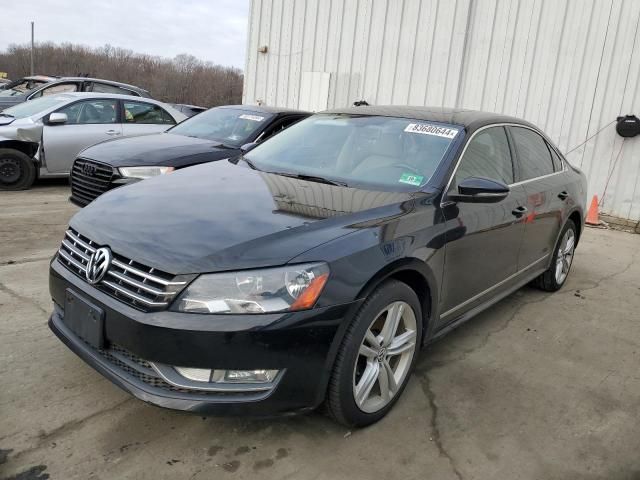 2012 Volkswagen Passat SEL