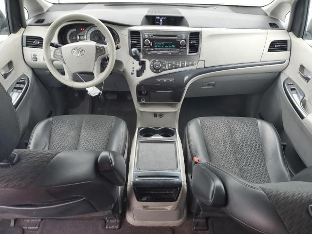 2013 Toyota Sienna Sport