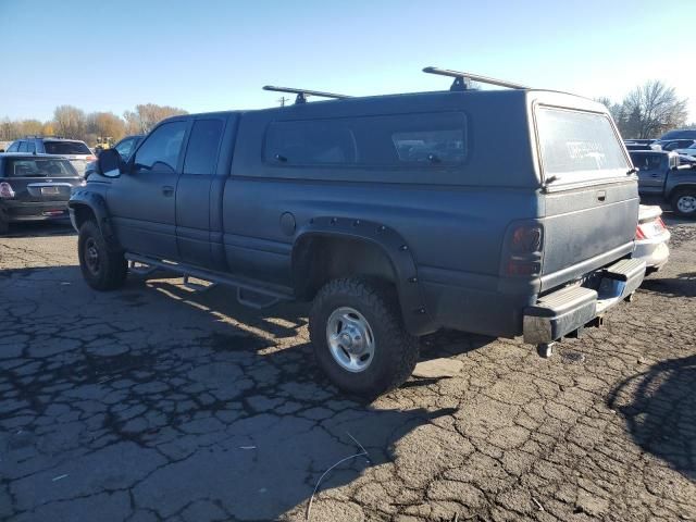 2000 Dodge RAM 2500