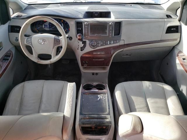 2012 Toyota Sienna XLE