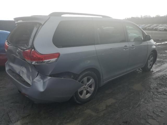 2012 Toyota Sienna LE