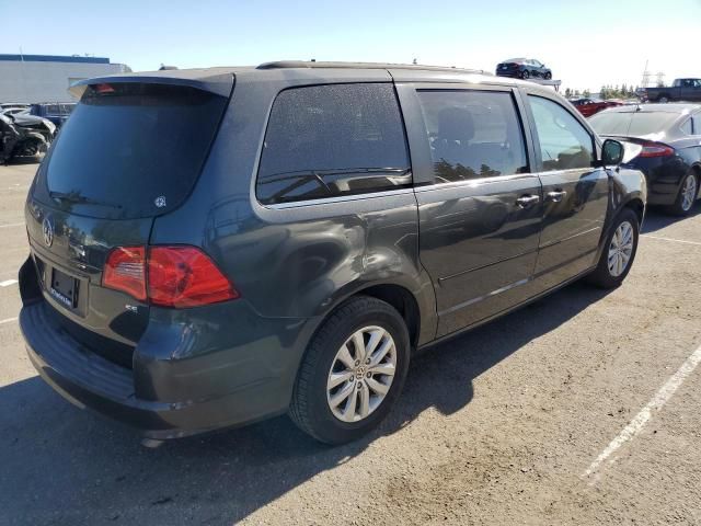 2012 Volkswagen Routan SE