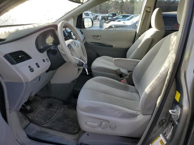 2011 Toyota Sienna LE