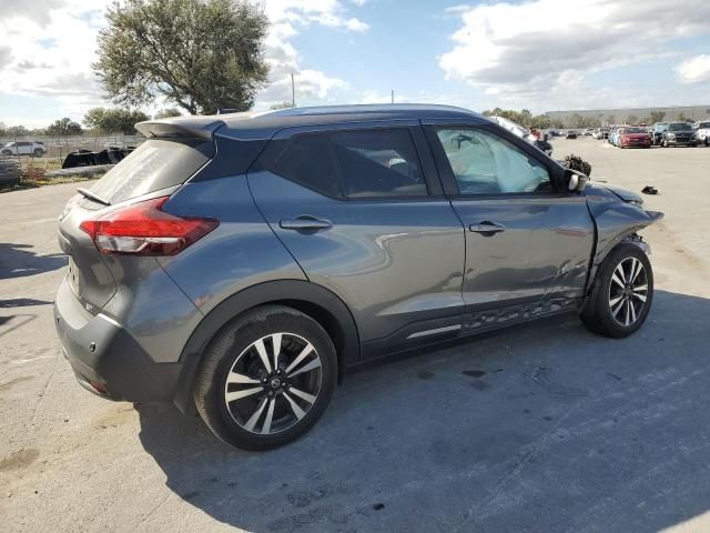 2020 Nissan Kicks SR