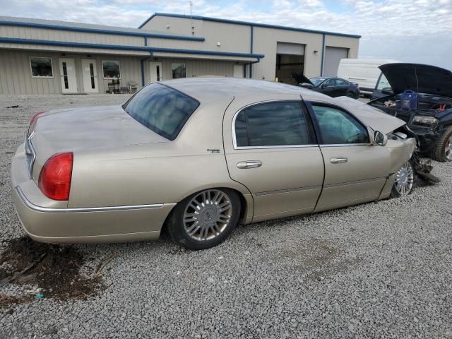 2007 Lincoln Town Car Signature Limited