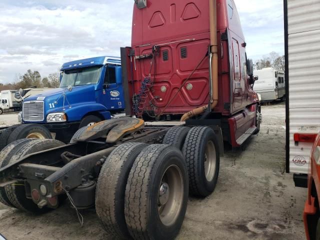 2009 Freightliner Cascadia 125