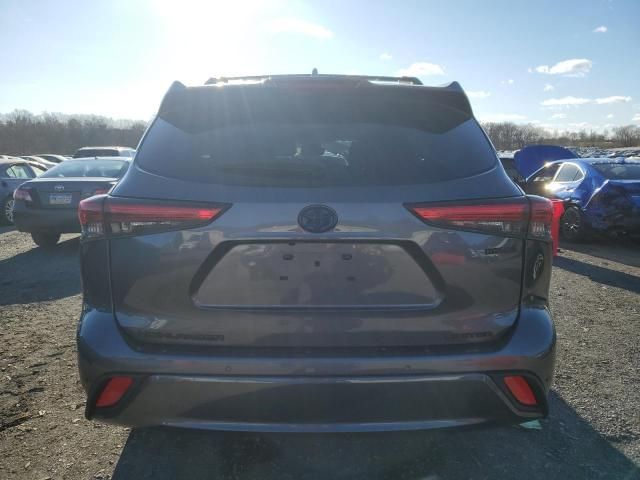 2022 Toyota Highlander Hybrid Limited