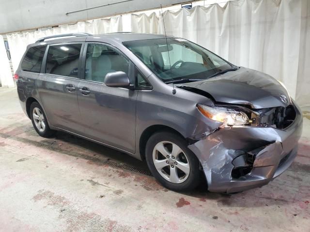 2011 Toyota Sienna LE