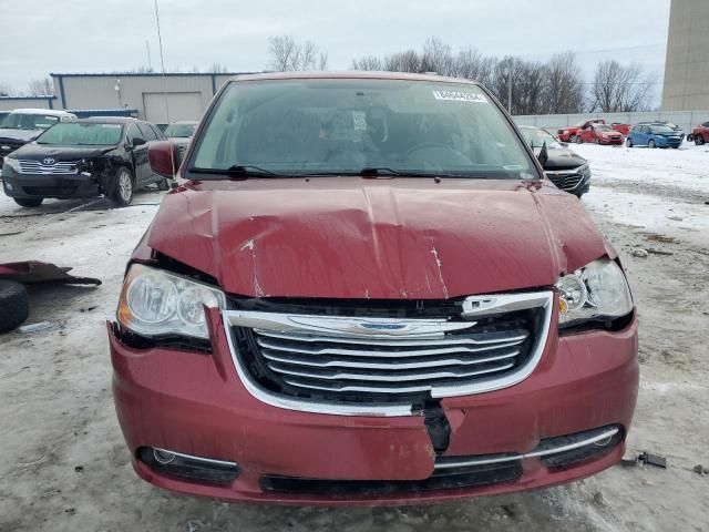 2013 Chrysler Town & Country Touring