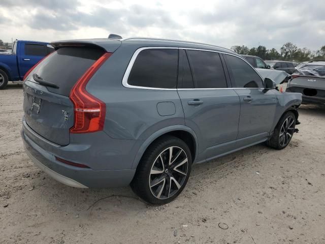 2022 Volvo XC90 T6 Momentum