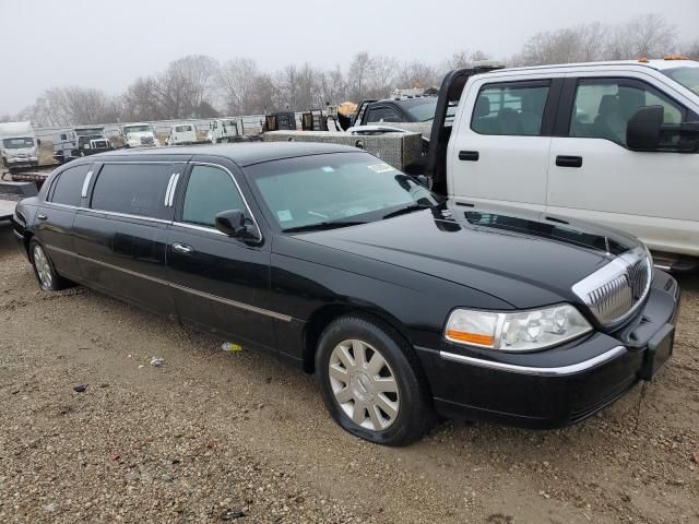 2003 Lincoln Town Car Executive