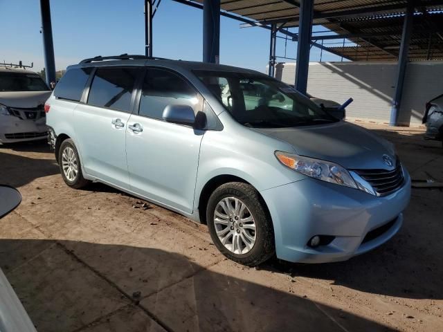 2015 Toyota Sienna XLE