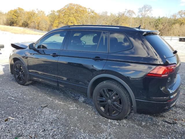 2022 Volkswagen Tiguan SE R-LINE Black