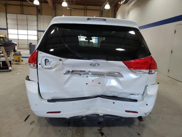 2014 Toyota Sienna XLE