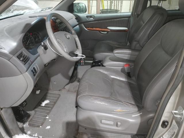 2004 Toyota Sienna XLE