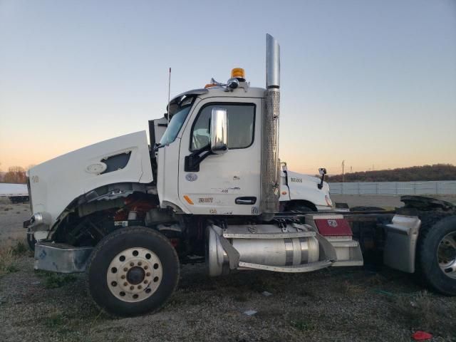 2018 Peterbilt 567