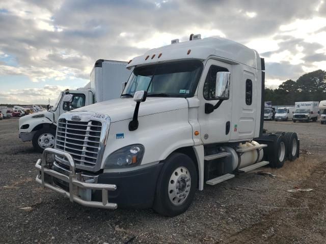 2018 Freightliner Cascadia 125