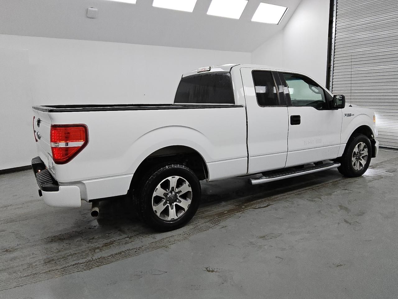 2013 Ford F150 Super cab