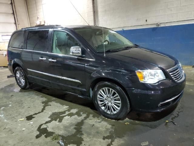 2014 Chrysler Town & Country Touring L