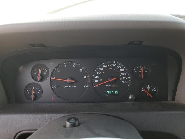 2000 Jeep Grand Cherokee Laredo