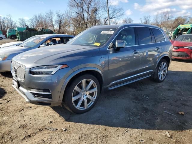 2016 Volvo XC90 T8