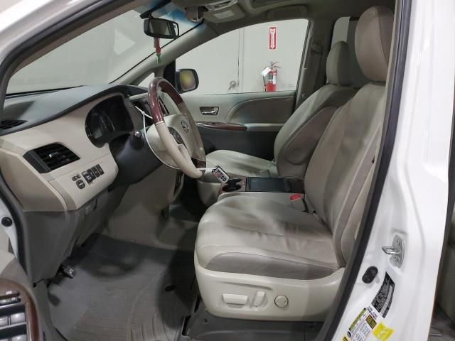 2014 Toyota Sienna XLE