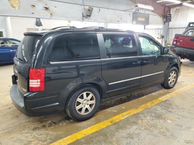 2010 Chrysler Town & Country Touring