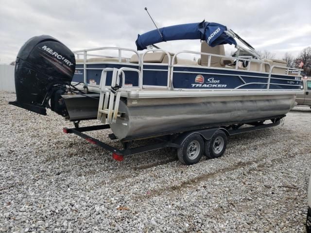 2019 Sun Tracker Boat With Trailer