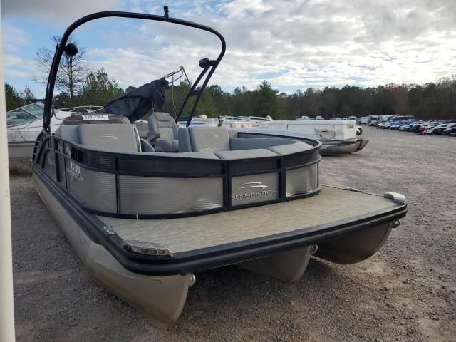 2021 Bennington Marine Boat