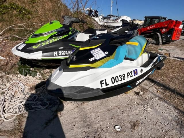 2015 YDV Jetski