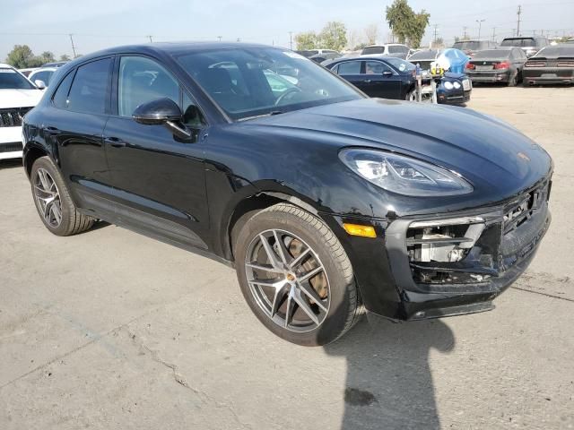 2023 Porsche Macan Base