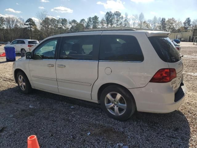 2011 Volkswagen Routan SE