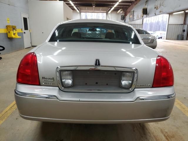 2008 Lincoln Town Car Signature Limited