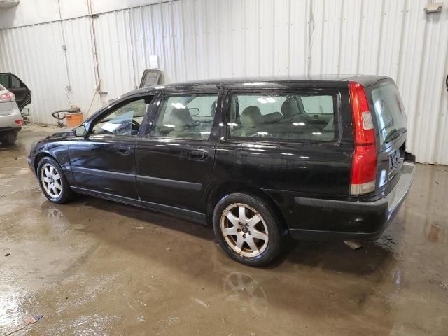 2004 Volvo V70