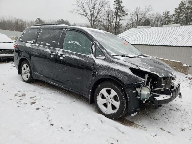 2015 Toyota Sienna LE