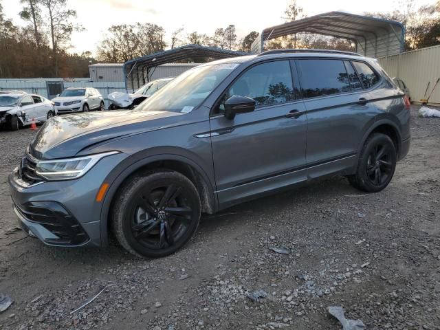 2023 Volkswagen Tiguan SE R-LINE Black