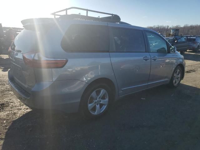 2015 Toyota Sienna LE