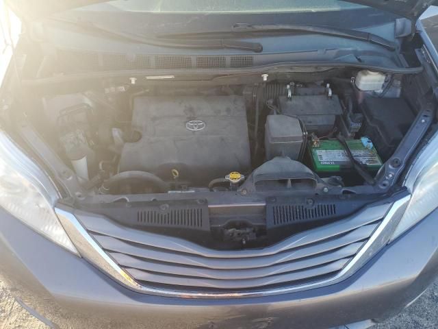 2012 Toyota Sienna XLE