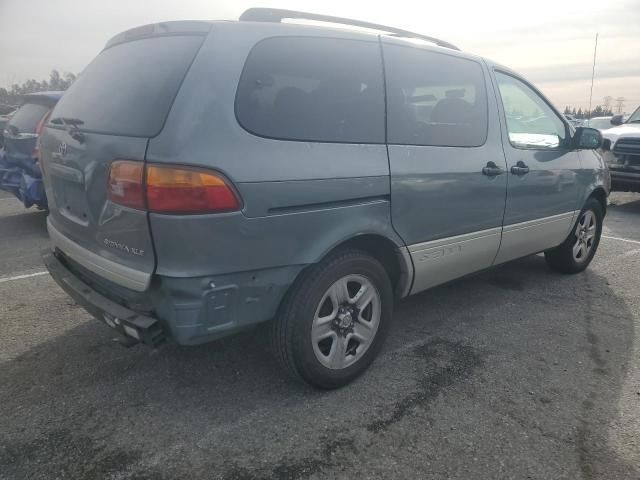 1998 Toyota Sienna LE