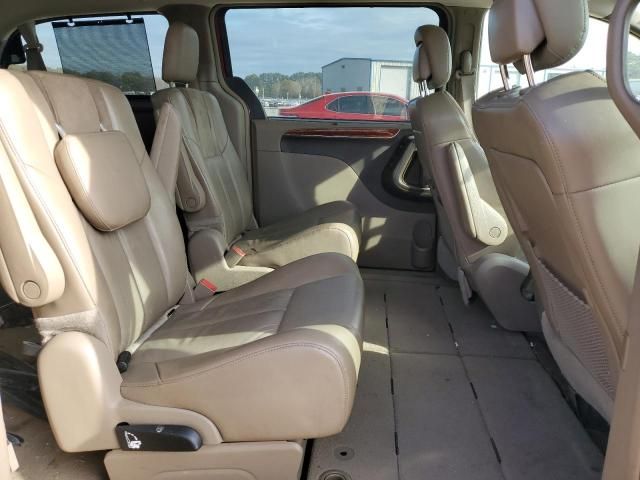 2015 Chrysler Town & Country Limited Platinum