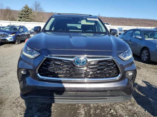 2022 Toyota Highlander Hybrid Limited