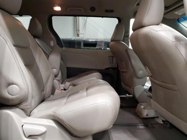 2015 Toyota Sienna XLE