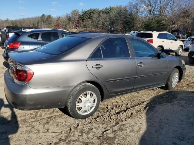 2005 Toyota Camry LE